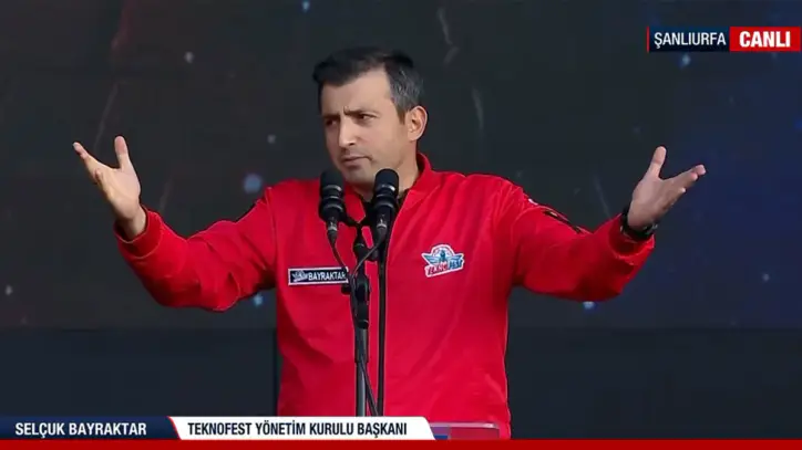 Selçuk Bayraktar'dan TEKNOFEST gençliğine mesaj: 'Türkiye'nin tam bağımsız geleceğisiniz'