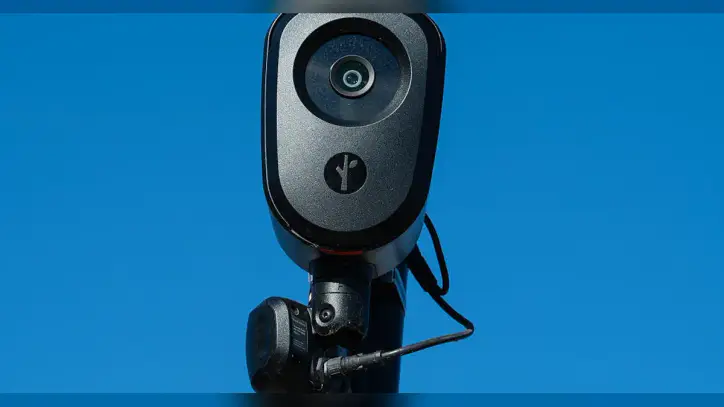 Sen. Josh Hawley introduces bill aimed at stopping abuse of Flock cameras and similar AI technology