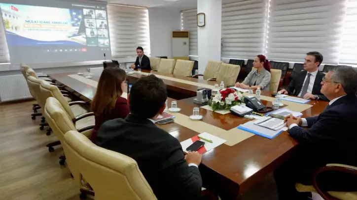 Sinop’ta mülki idare amirlerine yönelik sosyal medya rehberi değerlendirildi