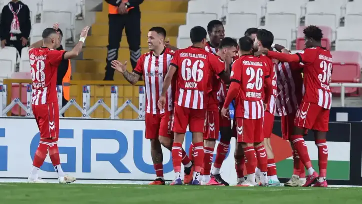 Sivasspor, bu sezon evinde ilk kez kazandı - Spor Haberleri