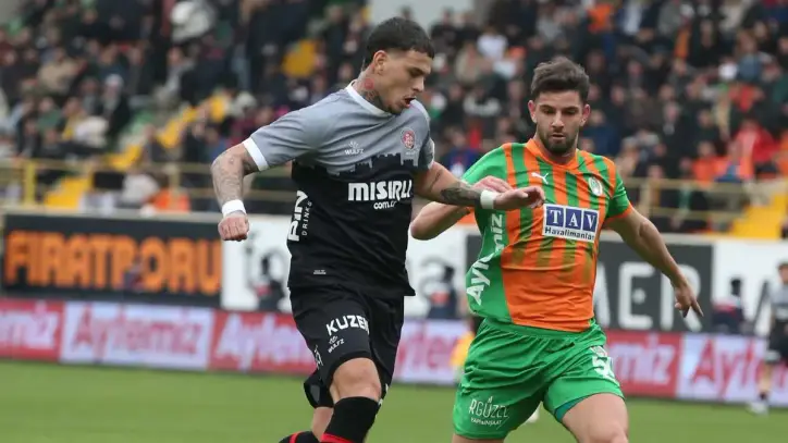 SON DAKİKA: Beşiktaş'ın yeni transferi Ümit Akdağ'ın İstanbul'a geliş saati belli oldu!