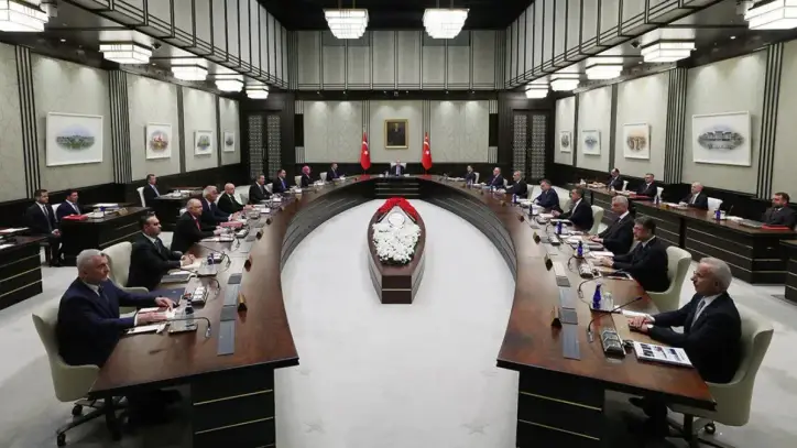 SON DAKİKA! Kabine Başkan Erdoğan liderliğinde kritik gündemle toplanıyor: Masada 'Terörsüz Türkiye' ve fon mağduriyeti var