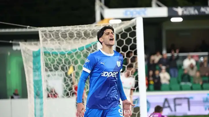 SON DAKİKA TRANSFER HABERİ: Trabzonspor o golcüyü kadrosuna katıyor! - ASpor