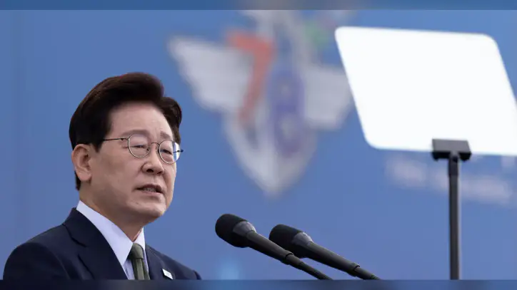 South Korea's Lee threatens action against Ukraine over transfer of North Koreans