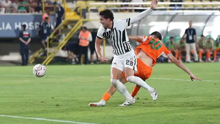 <p>SPOR YAZARLARI ALANYASPOR-BEŞİKTAŞ MAÇINI DEĞERLENDİRDİ: BÜYÜ BOZULDU</p>