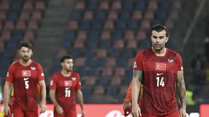 Spor yazarları İtalya-Türkiye maçını değerlendirdi! 'Uluslar Kabus Ligi' - ASpor