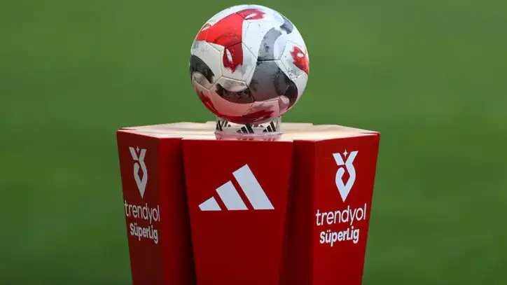 Süper Lig çalkantılı aranın ardından geri dönüyor! Gündemde ne var? - Son Dakika Futbol Haberi | Video