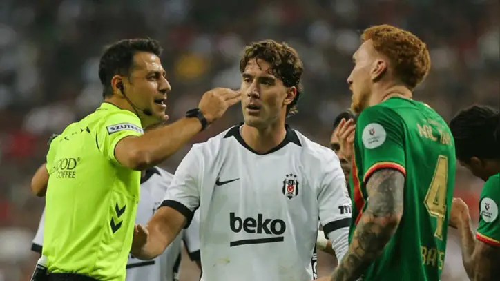 Süper Lig’de hakem ve VAR isyanı büyüyor!