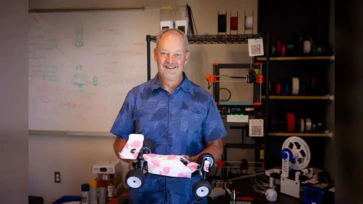 Talk Explores Fun, Practical Uses of AI, Robotics