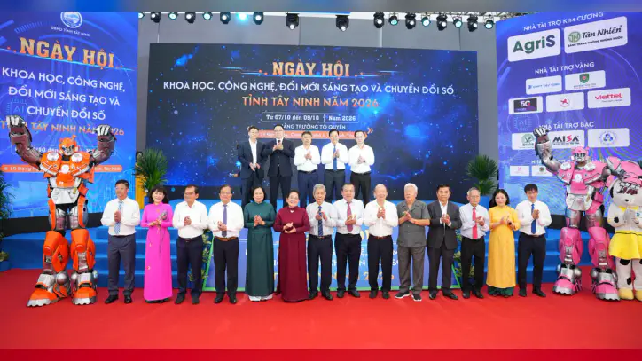 Tay Ninh Bilim, Teknoloji, İnovasyon ve Dijital Dönüşüm Festivali'nde yaklaşık 200 stant yer alıyor.