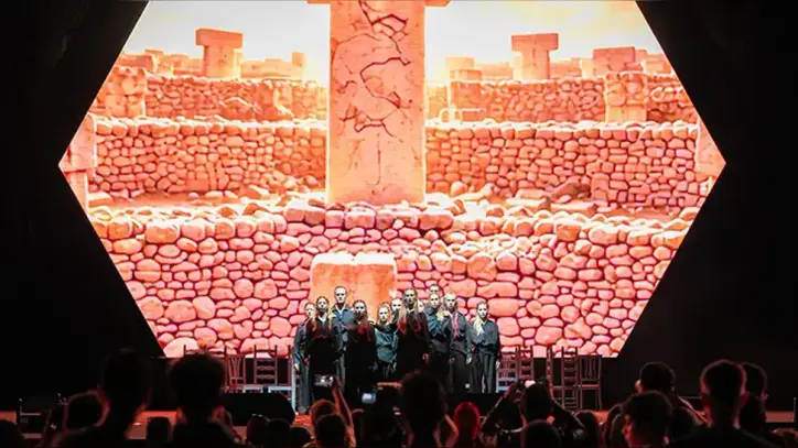 TEKNOFEST Güneydoğu'da 'İlk Işıktan Geleceğe' oyunu sahnelendi