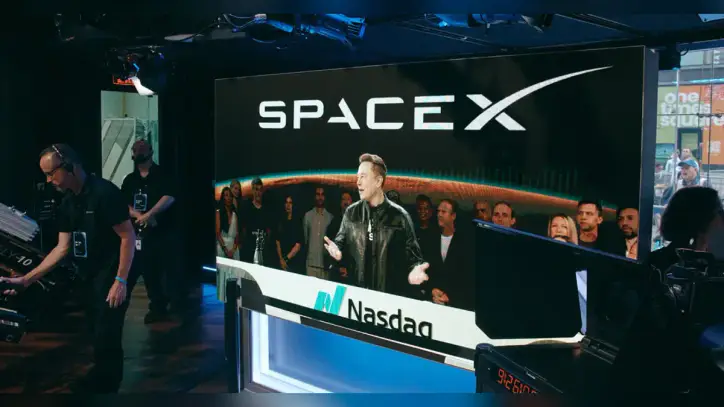 SpaceX Boosts the A.I. Rally