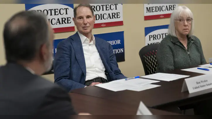 The feds are using AI to deny care to WA seniors, Sen. Murray says