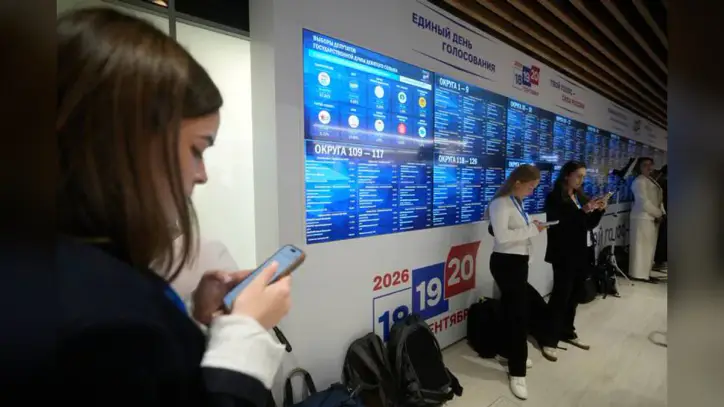 The main Kremlin party keeps control of Russian parliament after a carefully orchestrated vote