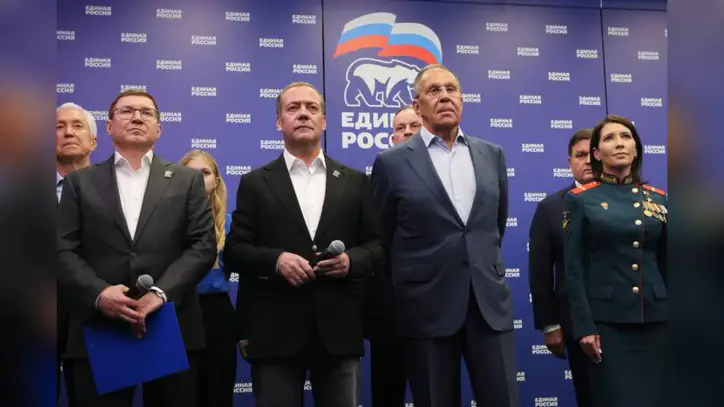 The main Kremlin party wins tighter control of parliament in Russia's carefully orchestrated vote