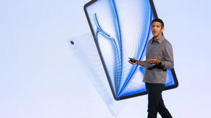 The world is about to meet Apple’s new CEO. Here are his biggest challenges | CNN Business