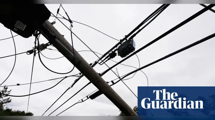 Thousands without power in Florida and Alabama as Isaias moves north