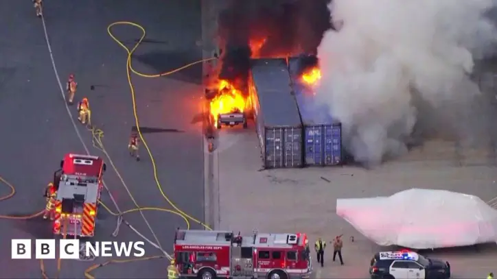 Three killed in Los Angeles news helicopter crash