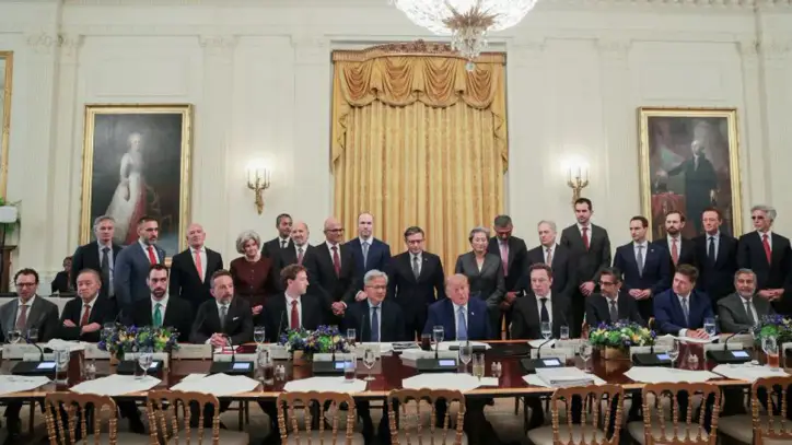 Top AI executives sign commitment to ‘self-police’ after meeting at White House | CNN Business