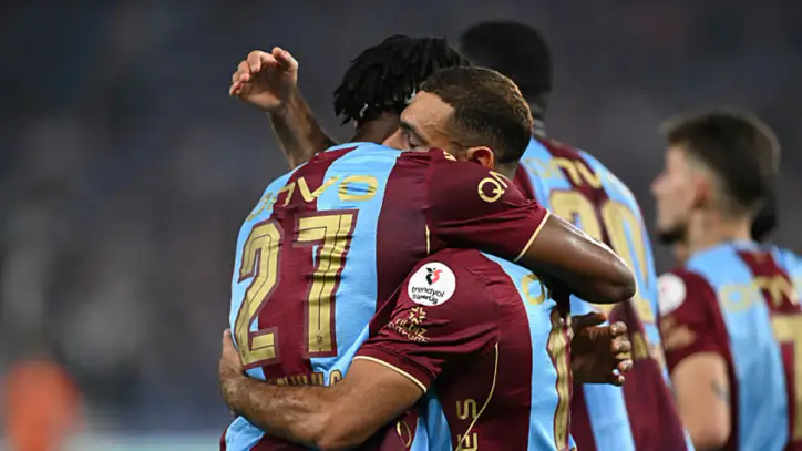 SON DAKİKA | Trabzonspor’un Konferans Ligi kadrosu belli oldu! Yeni transfer Dju listede mi?