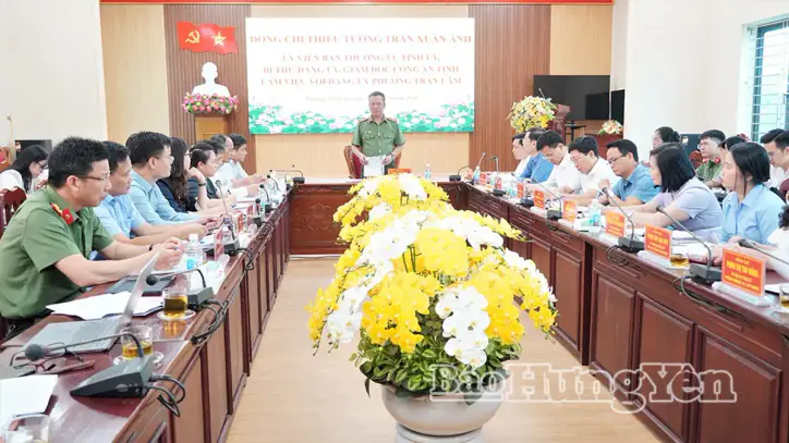İl Parti Komitesi Daimi Üyesi ve İl Emniyet Müdürü Tümgeneral Tran Xuan Anh, konferansın kapanış konuşmasını yaptı.