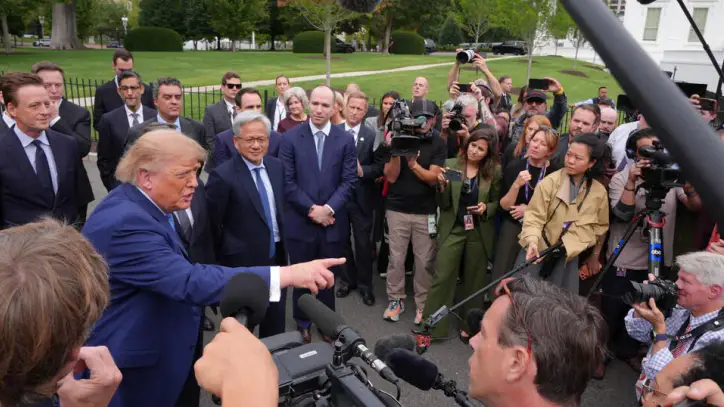 Trump and major AI executives sign "morally binding" voluntary controls: "It's almost like a constitution"