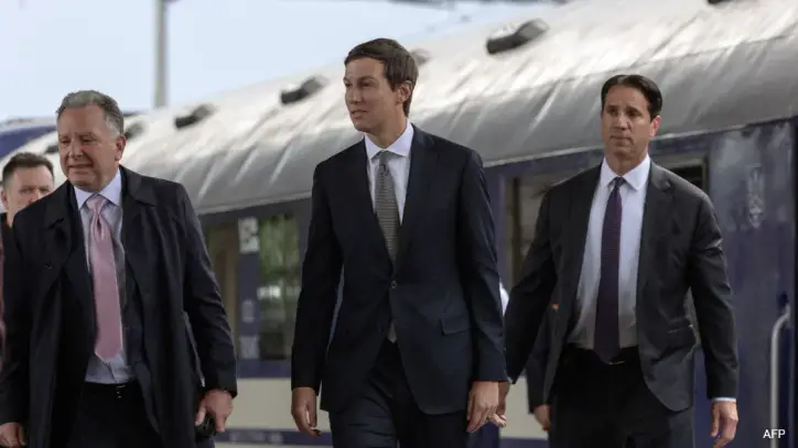 Trump Envoys Reach Kyiv By Train Despite Temporary Russia-Ukraine Ceasefire