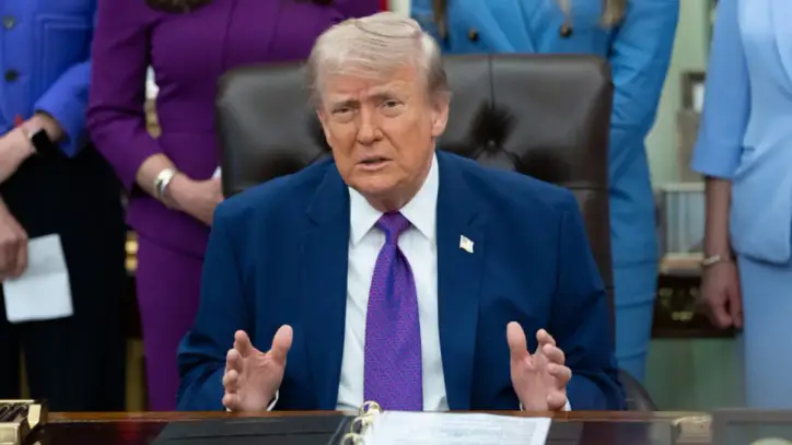 Trump'tan petrol mesajı: Savaş bitince düşecek