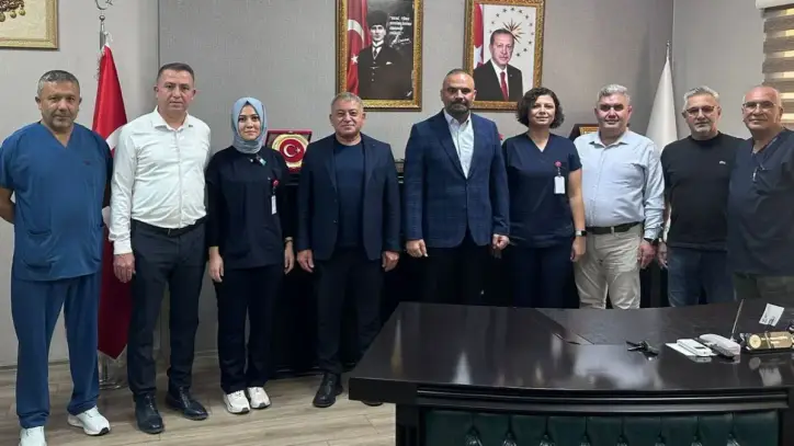 Turhan , Erdemli'de Sağlık Çalışanlarının Taleplerini Dinledi