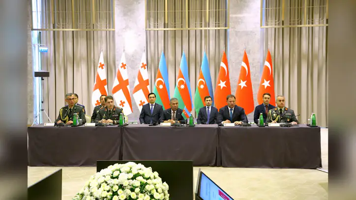 Türkiye-Azerbaycan-Gürcistan Savunma Bakanları Şuşa’da toplandı - Manşet Haber