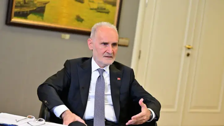 "Türkiye, enflasyonu düşürme ile sanayisini baskılama arasında ikilem yaşamamalı"
