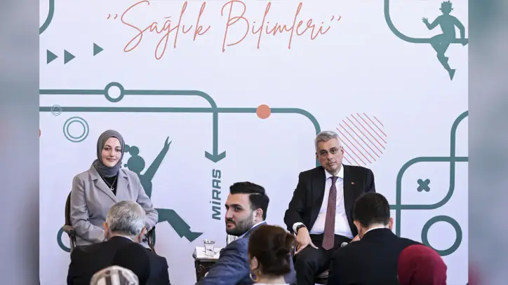 “Türkiye Yüzyılı'nda Sağlığın Geleceği: Bilim, Teknoloji ve Gençlik Programı"nda neler konuşuldu.