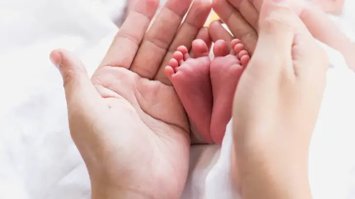 Geçim sıkıntısı doğurganlığı vurdu: Çocuk sayısı geriliyor