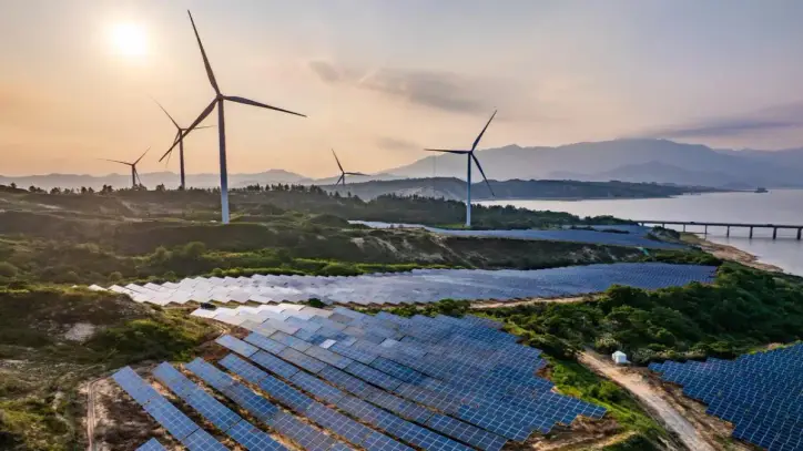 Türkiye’nin elektrik kurulu gücünün yüzde 63'ü yenilenebilir enerjiden