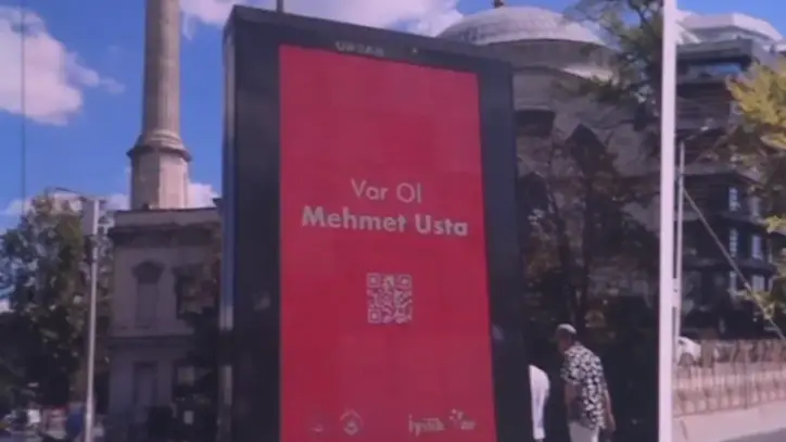 Türkiye'nin merak ettiği o afişlerin sırrı çözüldü!