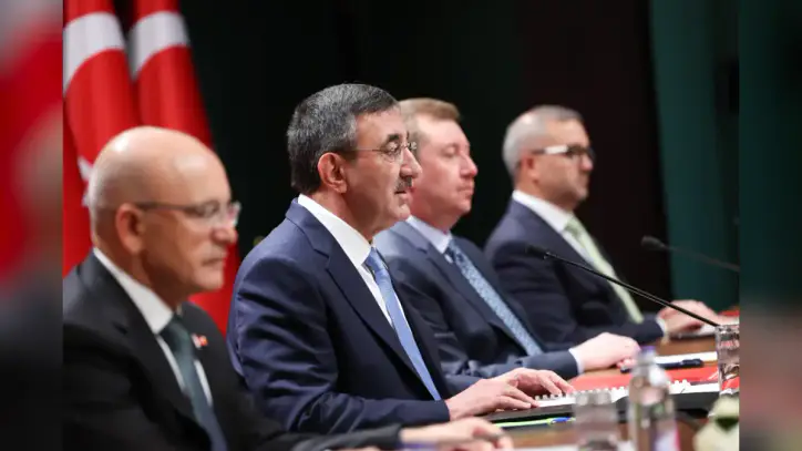 Türkiye’nin orta vadeli ekonomi program açıklandı, yıl sonu enflasyon hedefi yukarı çekildi