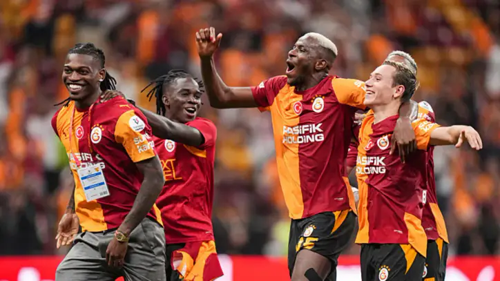 Levent Tüzemen, Galatasaray’da Rafael Leao’nun kefilini açıkladı! Deniz Gül sözleri