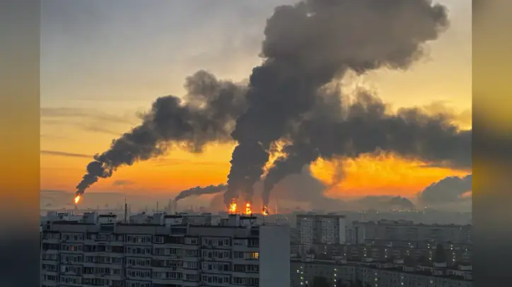 Ukraine fires over 1,000 drones at Russia, including 'largest ever' attack on Moscow