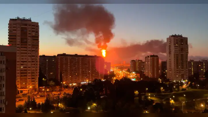 Ukraine launches 1,000 drones at Russia, including hundreds fired at Moscow in what mayor describes as "largest ever" attack