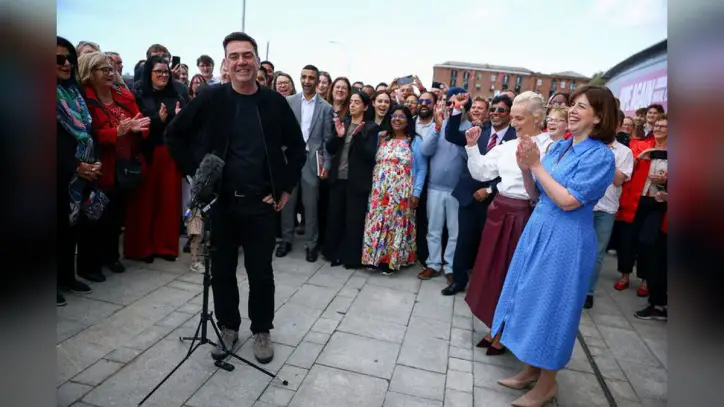 UK's Burnham Pledges to Fight Next Election on Social Care Reform