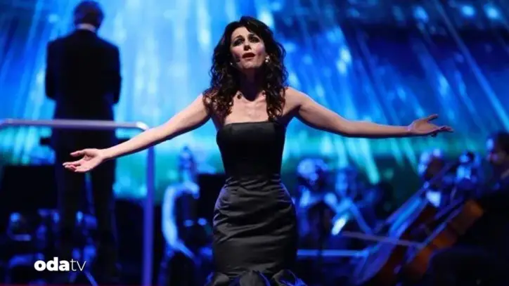 Ünlü soprano Emma Shapplin'in İstanbul konseri iptal edildi