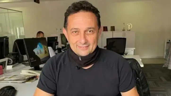 Ünlü spiker TRT'den ayrıldığını açıkladı