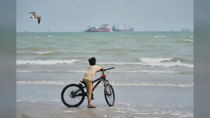 The US has made progress in reopening the Strait of Hormuz, but the Iran war is far from over