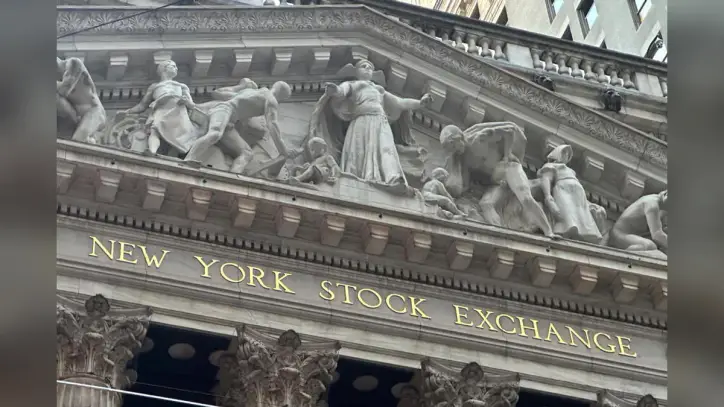 US Stocks Rise to the Edge of an All-Time High