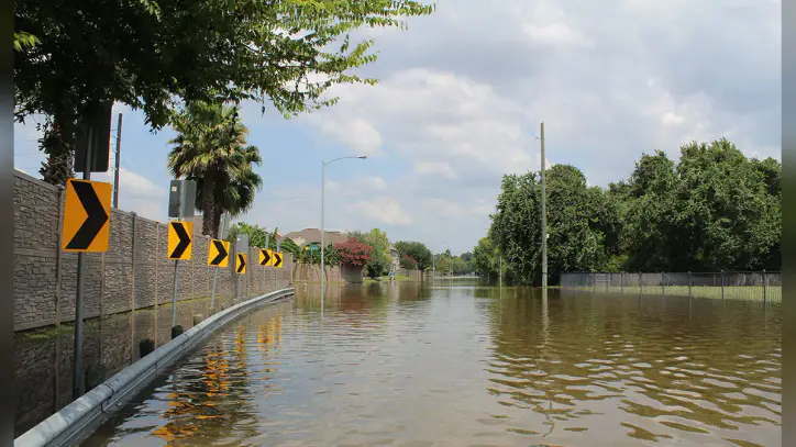 UT San Antonio researcher builds self-powered, smart warning system to catch local floods - UT San Antonio Today
