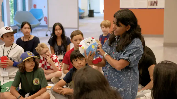 Video: Curiosity, frustration and antipathy: How kids play with AI toys | UW News