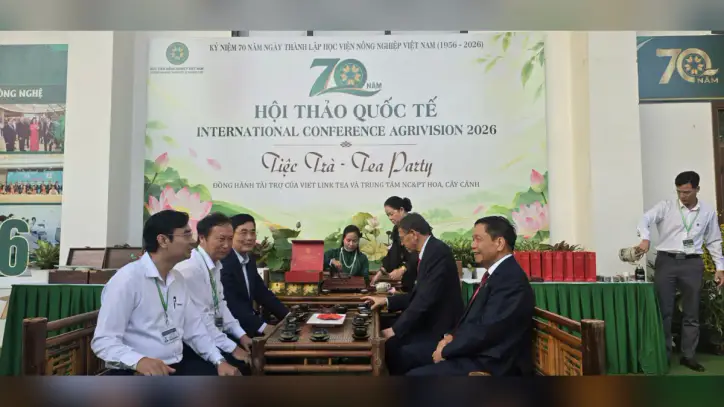 Vietnam nilüfer çiçeklerinin mis kokusu, bilim, kültür ve yeniliği bir araya getiren Agrivision 2026'da etrafa yayılıyor.