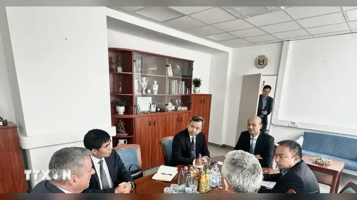 Vietnam ve Macaristan tarım, bilim ve teknoloji alanlarında işbirliğini teşvik ediyor.