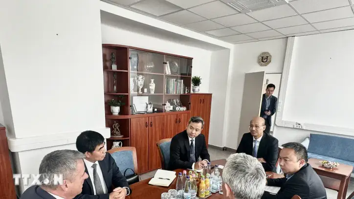 Vietnam ve Macaristan tarım, bilim ve teknoloji alanlarında işbirliğini teşvik ediyor.