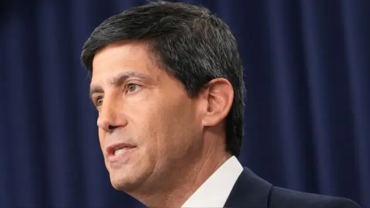 Warsh says Fed cares ‘very much’ about AI developments